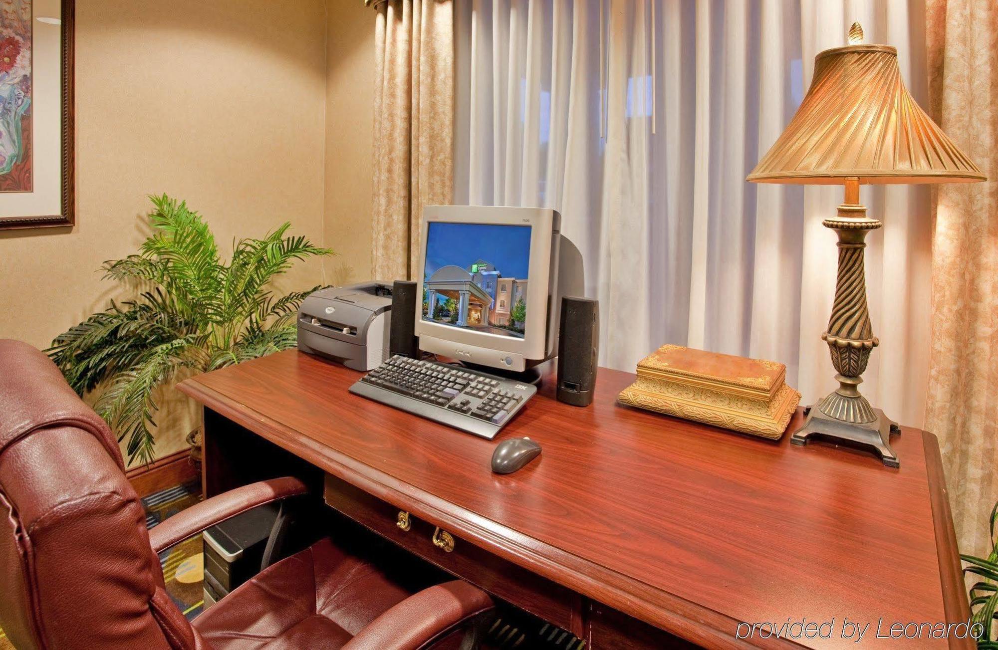 Holiday Inn Express Independence - Kansas City By Ihg Extérieur photo